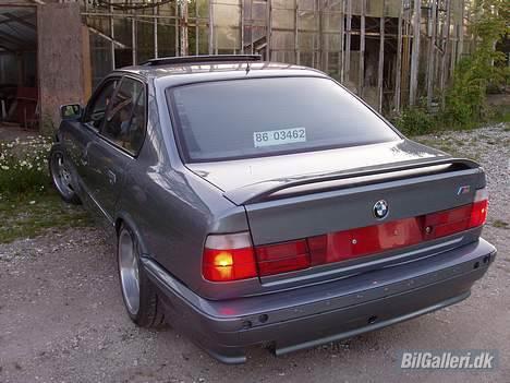 BMW 525 * SOLGT* - Lige kommet hjem fra maleren 3.gang - Bag billede 8