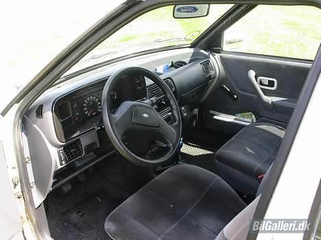 Ford Escort Ghia billede 3