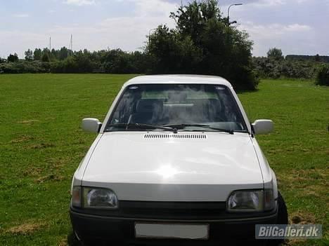 Ford Escort Ghia billede 4