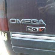 Opel Omega A 24V *solgt*