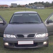 Nissan Primera 2,0i SLX Til salg