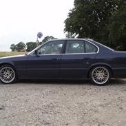 BMW E34 525i