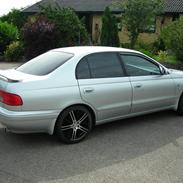 Toyota carina e solgt