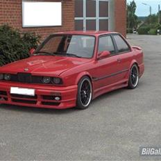 BMW 325i E30 (solgt)