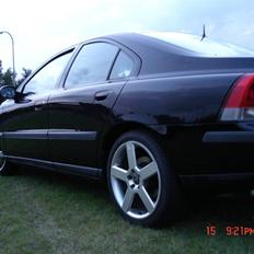 Volvo S60  (BILEN ER SOLGT)