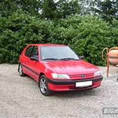 Peugeot 306