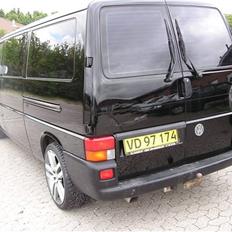 VW Caravelle  VR6 Solgt