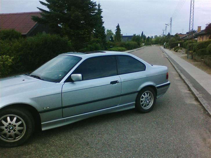 BMW 323i E36 Coupe - Solgt billede 2