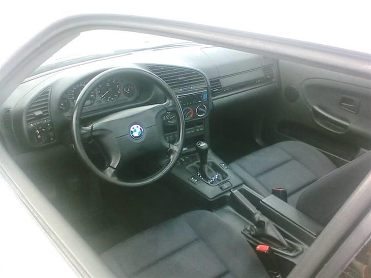 BMW 323i E36 Coupe - Solgt billede 8