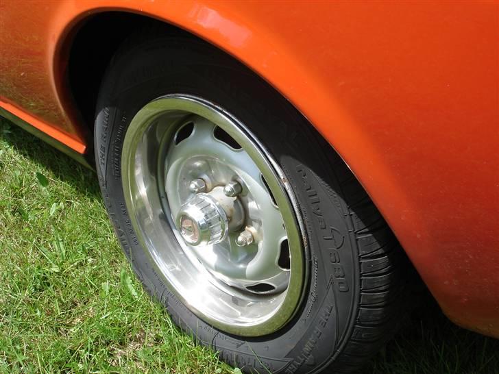 Toyota Celica 2000 Liftback - Yndlings Toyota-pusheren fandt 4 stk nye originale GT-ringe i poleret rustfri stål billede 6