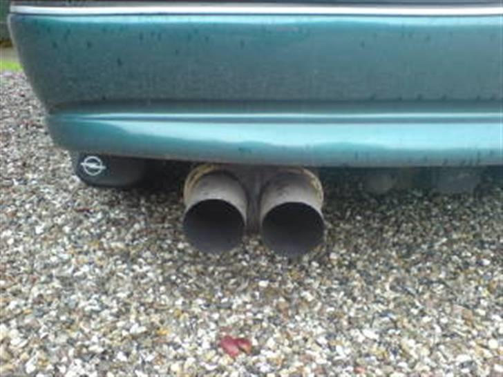 Opel Vectra - Lyden er nice... synd den ikke yder derefter. billede 8