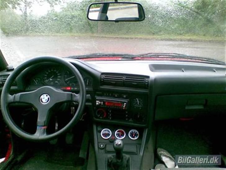 BMW 325i E30 (solgt) billede 8