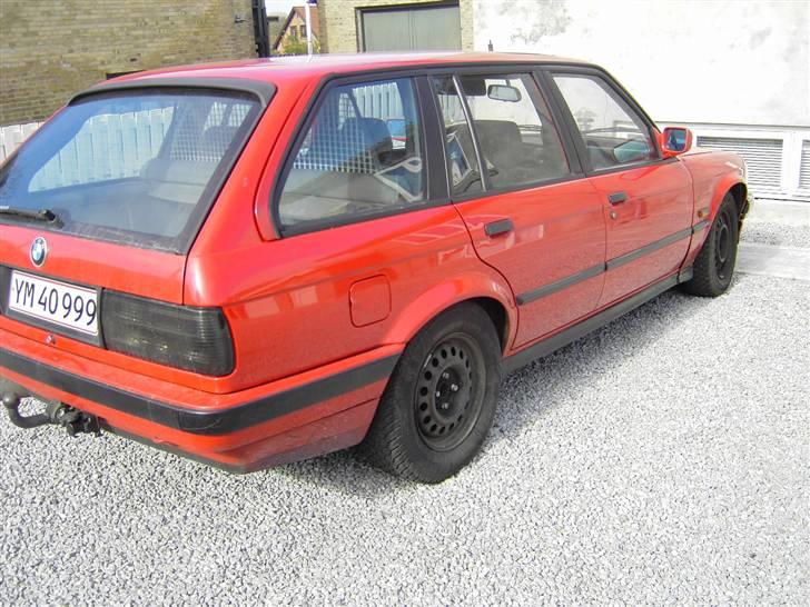 BMW E30 325i touring *SOLGT* billede 3