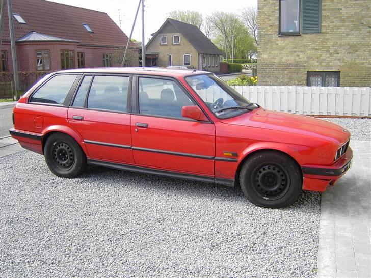 BMW E30 325i touring *SOLGT* billede 4