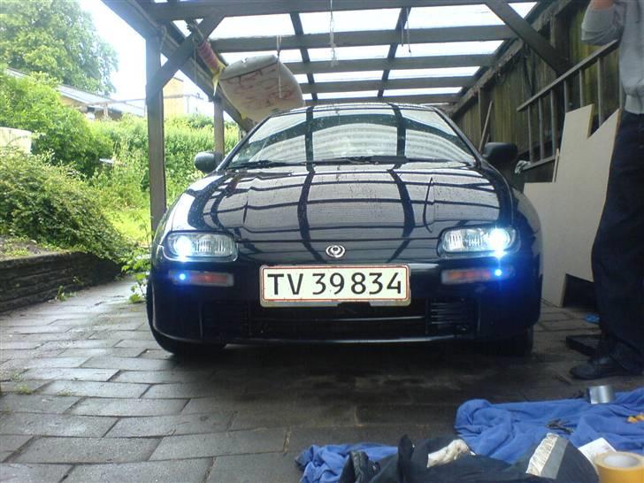 Mazda 323F  billede 2