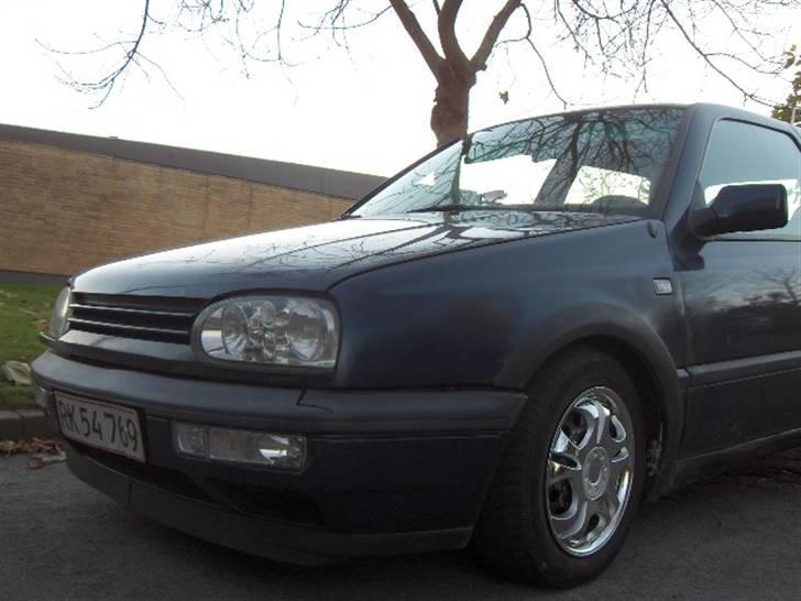 VW Golf 3 CL  - Vinterklar med bling bling til helårsdækkene da man ik lige har råd til 2sæt fælger billede 7