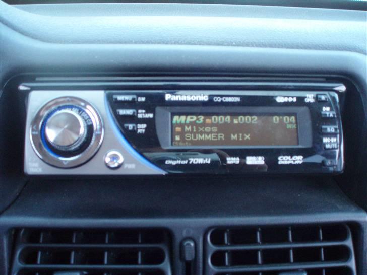 Peugeot 106 GTI - Kort sagt, en lækker radio! billede 13