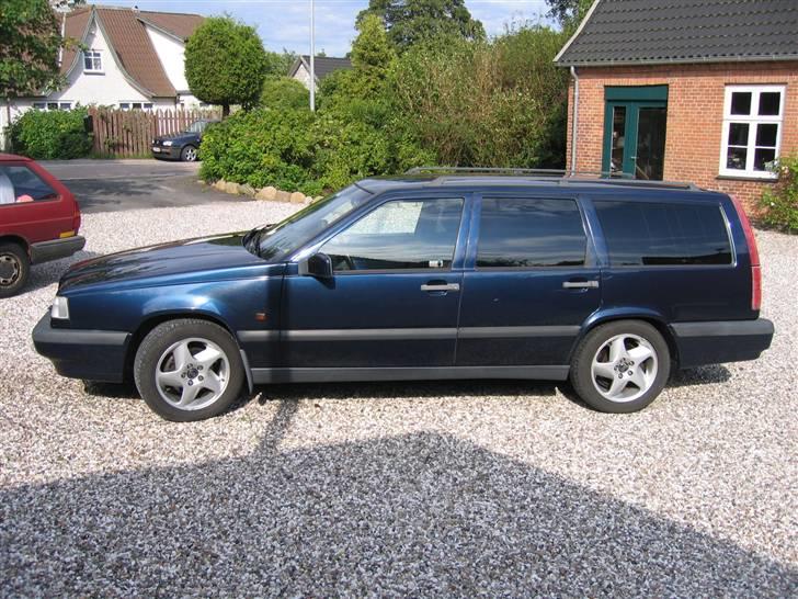 Volvo 855 T5 Solgt - V-side med solen i ryggen billede 2