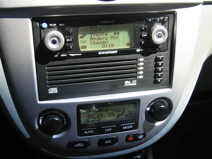 Chevrolet Nubira CDX C/C *SOLGT* - Blaupunkt Travelpilot E2 billede 14