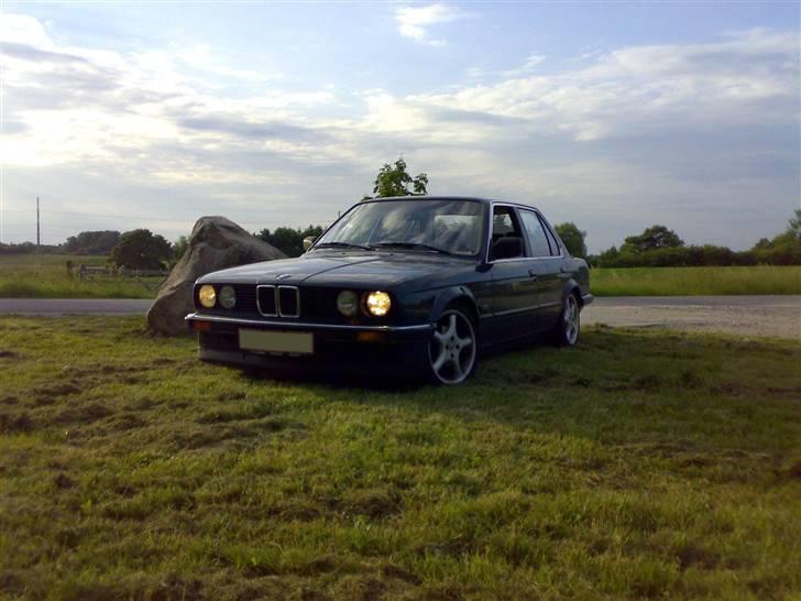 BMW E30 320i 'Byttes til touring' billede 4