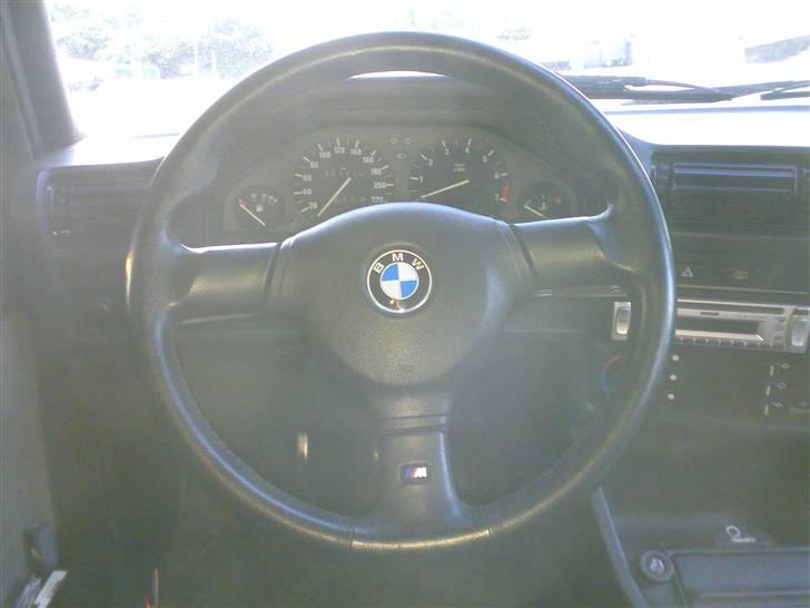 BMW E30 320i 'Byttes til touring' billede 12