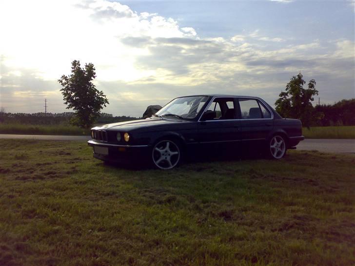 BMW E30 320i 'Byttes til touring' billede 13