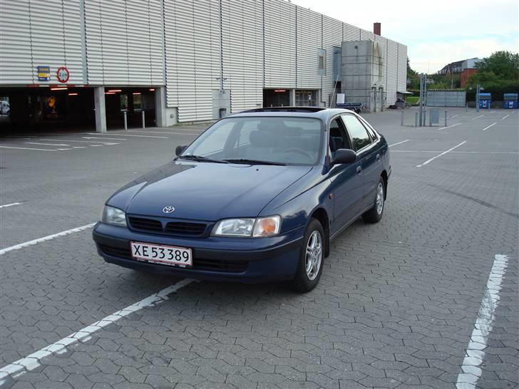 Toyota Carina E  *SOLGT* billede 1