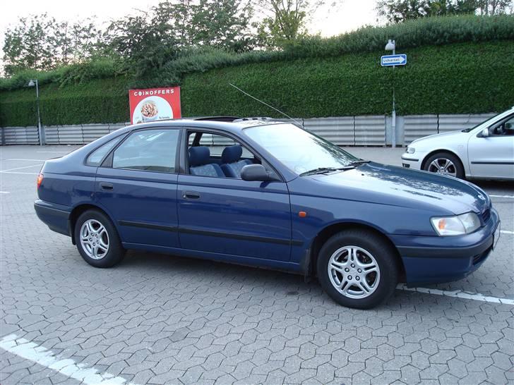 Toyota Carina E  *SOLGT* billede 3