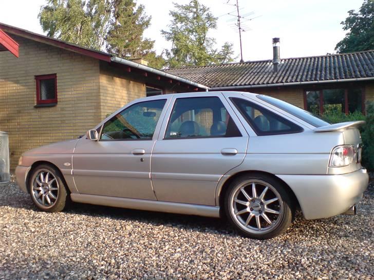 Ford Escort 1,8 16v monaco billede 2