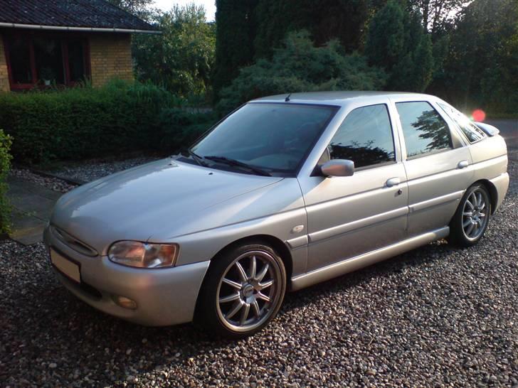 Ford Escort 1,8 16v monaco billede 3