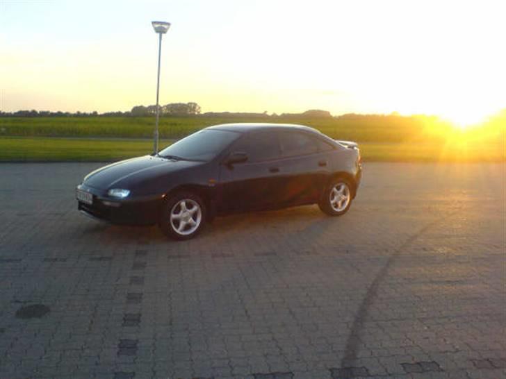 Mazda 323F  billede 9