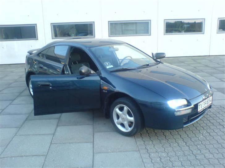Mazda 323F  billede 16