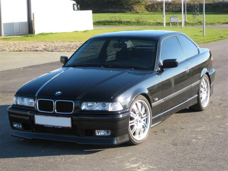 BMW E36 325i Coupé SOLGT billede 4