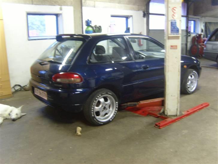 Mitsubishi Colt 1.6 GLXI Bullet  DØD - d. 14/7-2007 på liften... billede 3