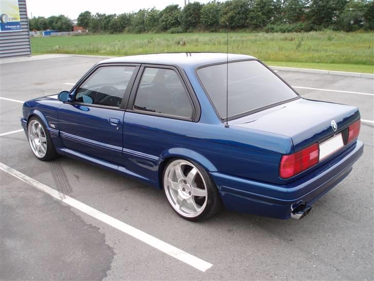 BMW 320I SOLGT billede 3