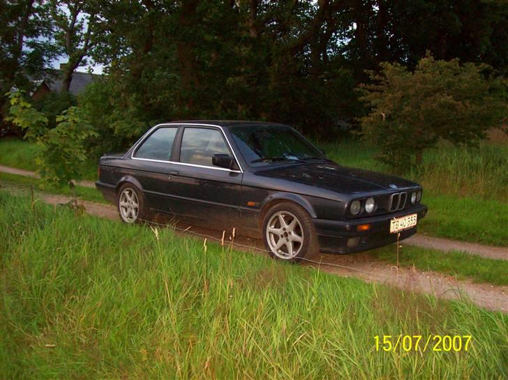 BMW E30 320i  ( solgt ) billede 2