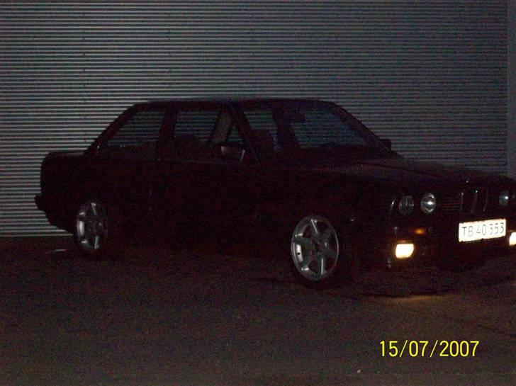 BMW E30 320i  ( solgt ) billede 5