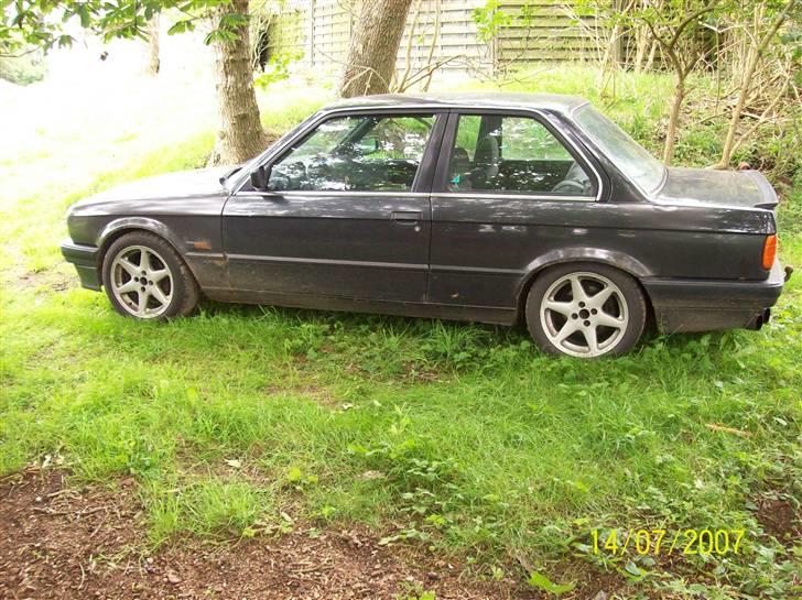 BMW E30 320i  ( solgt ) billede 7