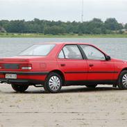 Peugeot 405 1,6gl