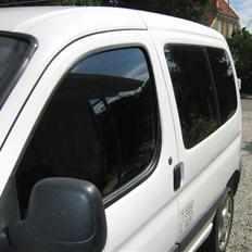 Peugeot Partner. Total skadet