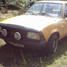 Opel ascona b