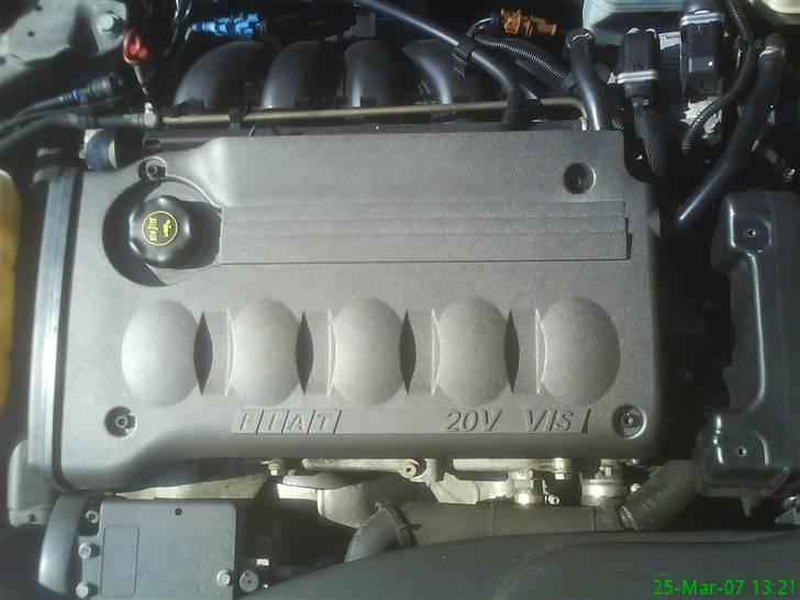 Fiat Marea 2.0 20V - 5 cylindre, intet mindre kan gøre det ;) billede 4