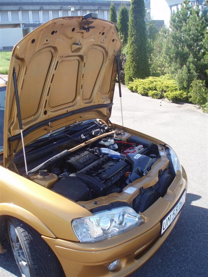 Peugeot 106 GTI - Under ombygning (Topdæksel bliver lakket matsort op) billede 15