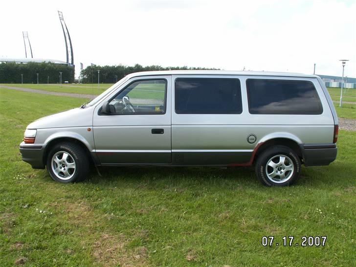 Chrysler Voyager SE van SOLGT billede 5