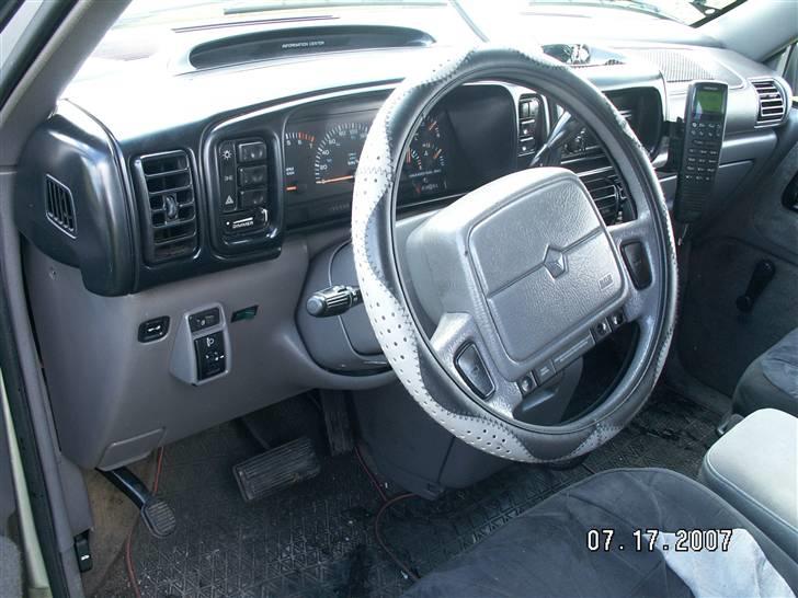 Chrysler Voyager SE van SOLGT billede 12