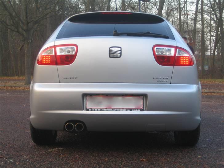 Seat Leon 1.8 20VT TOPSPORT solgt billede 2