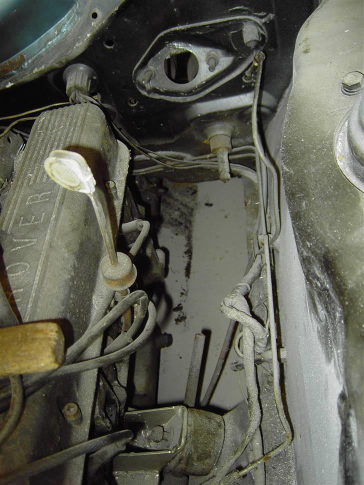 Ford Capri - udstødningsmanifold skal bygges rundt om styretøjsforbindelsen billede 13