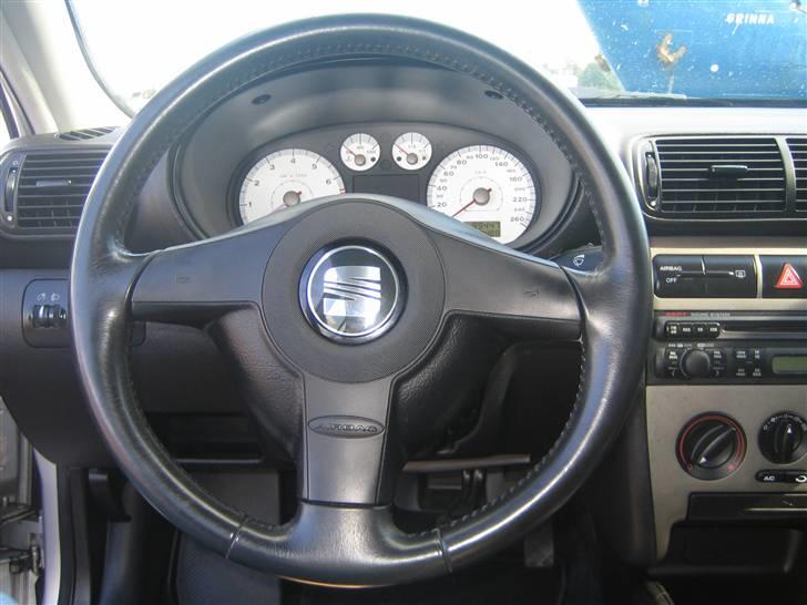 Seat Leon 1.8 20VT TOPSPORT solgt billede 9