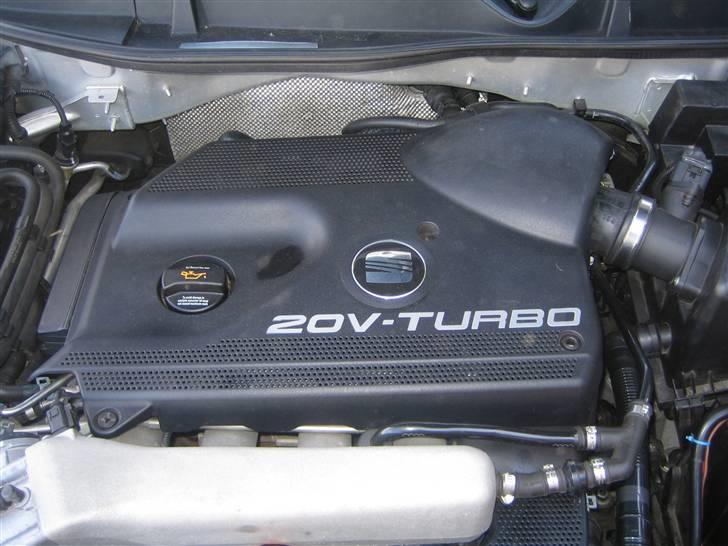 Seat Leon 1.8 20VT TOPSPORT solgt billede 15