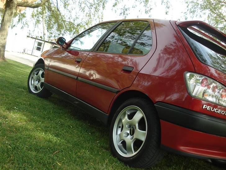 Peugeot 306 XR 'solgt' - taget ved Væggerløsehallen billede 16